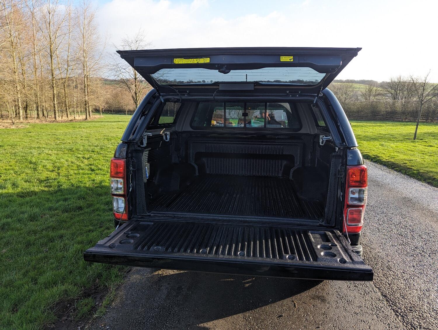 Used FORD RANGER 2020 Black in Uttoxeter, Staffordshire | Haddleys Vans