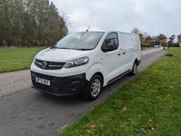 VAUXHALL VIVARO