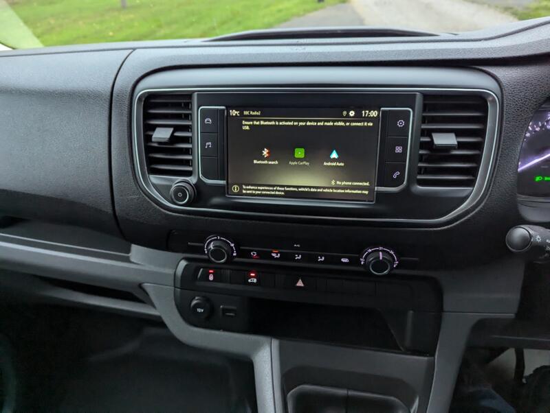 VAUXHALL VIVARO