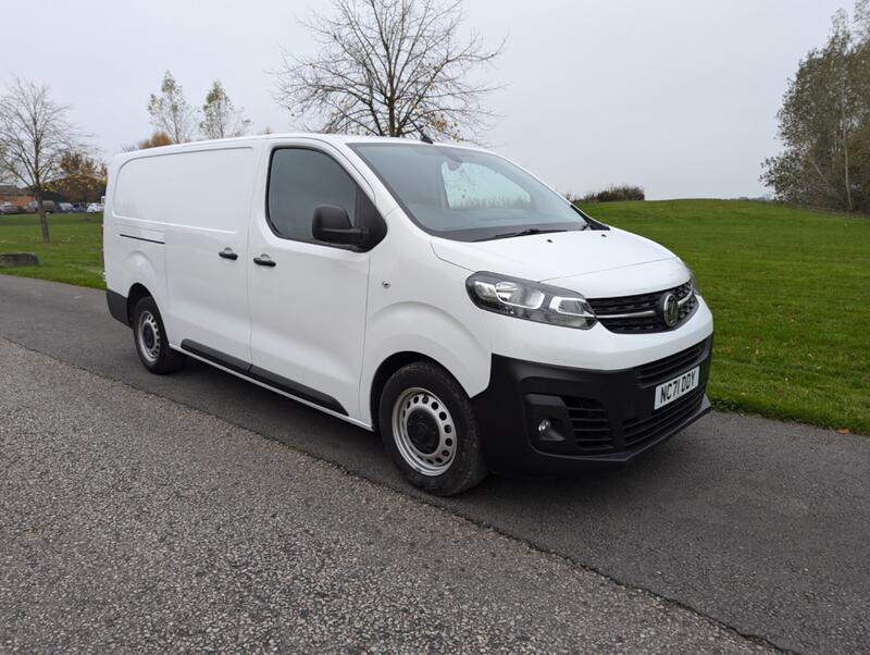 VAUXHALL VIVARO