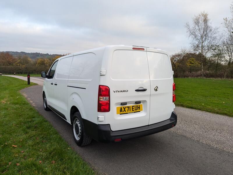 VAUXHALL VIVARO