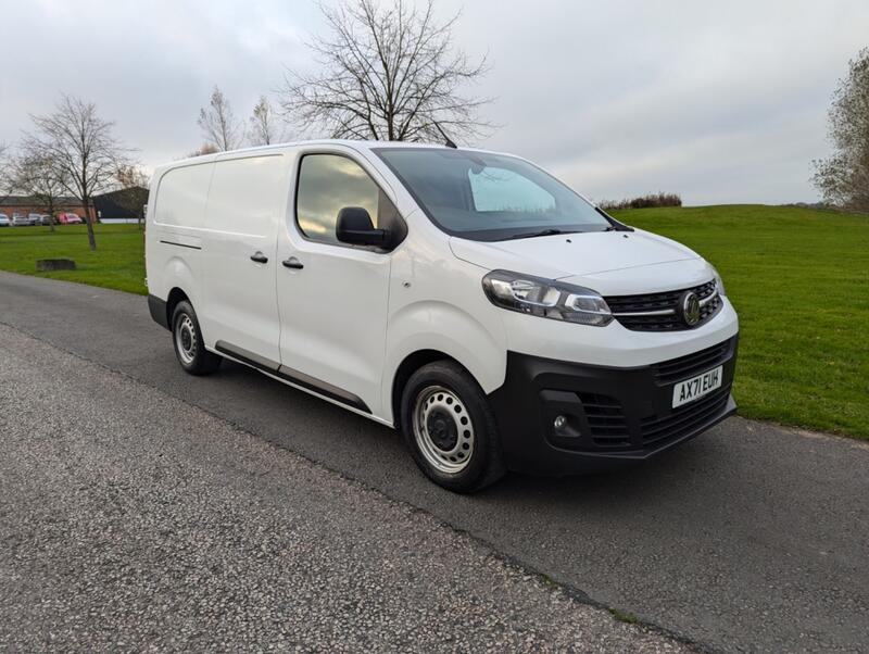 VAUXHALL VIVARO
