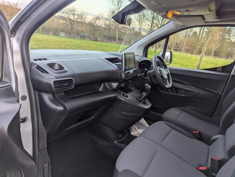 VAUXHALL COMBO