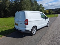 FORD TRANSIT COURIER