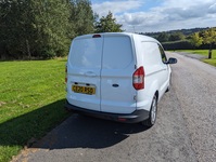 FORD TRANSIT COURIER