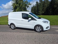 FORD TRANSIT COURIER
