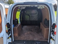 FORD TRANSIT COURIER