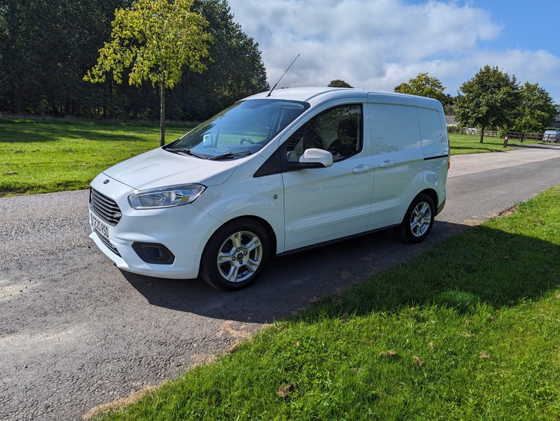 FORD TRANSIT COURIER