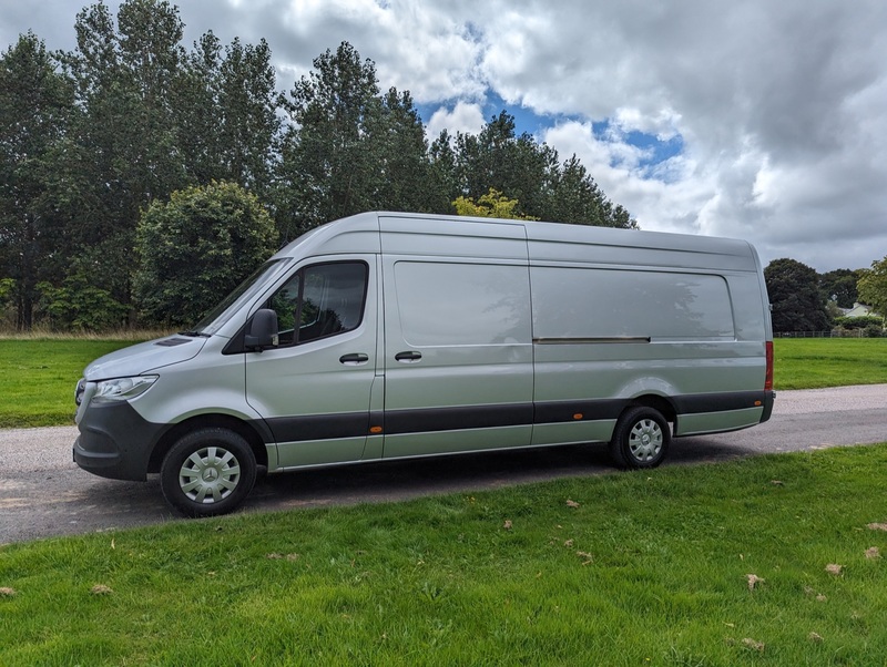 MERCEDES-BENZ SPRINTER