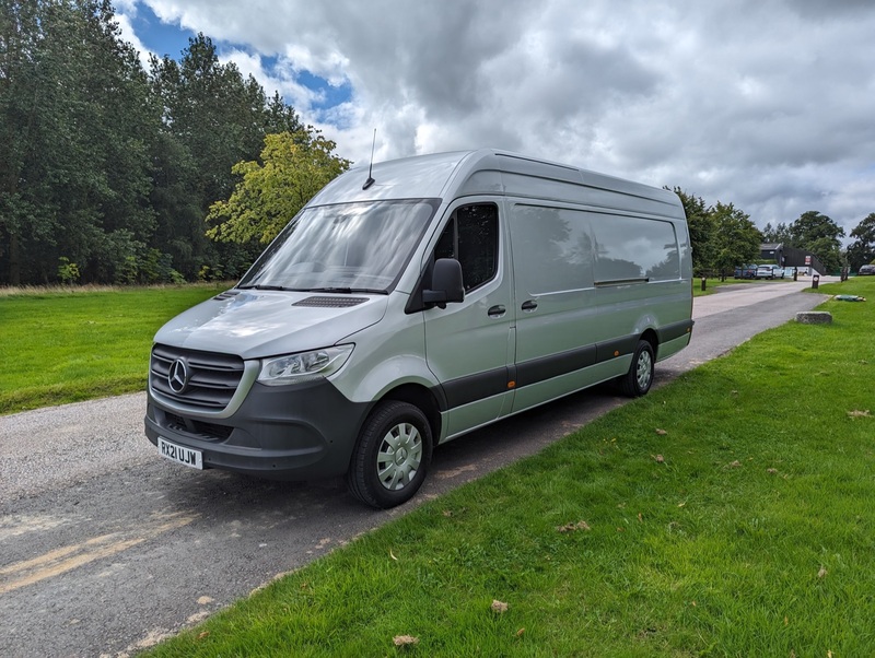 MERCEDES-BENZ SPRINTER