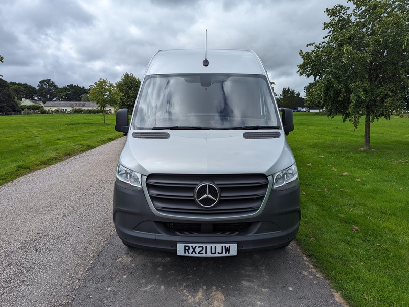 MERCEDES-BENZ SPRINTER