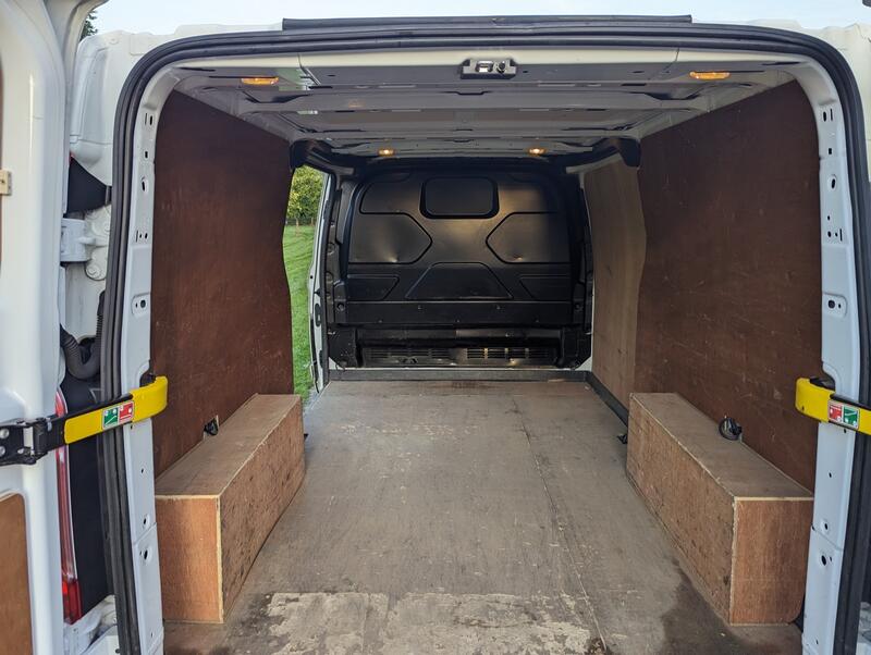 FORD TRANSIT CUSTOM